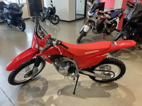 More photos of 2025 Honda CRF 250F at Dell's Honda Powerhouse, MO