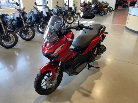 More photos of 2022 Honda ADV 150 at Dell's Honda Powerhouse, MO