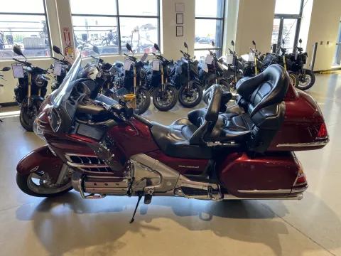 More photos of 2005 Honda Goldwing at Dell's Honda Powerhouse, MO