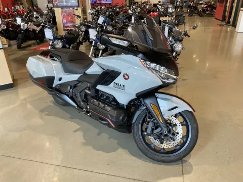 Photos of 2021 Honda Gold Wing for sale in Grain Valley, MO at Dell's Honda Powerhouse