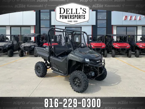 Green 2025 Honda Pioneer 700 Deluxe for sale in Grain Valley, MO