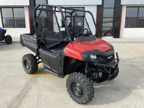 Photos of 2025 Honda Pioneer 700 for sale in Grain Valley, MO at Dell's Honda Powerhouse
