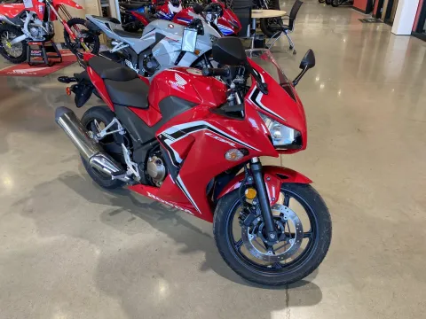 Photos of 2021 Honda CBR300R for sale in Grain Valley, MO at Dell's Honda Powerhouse