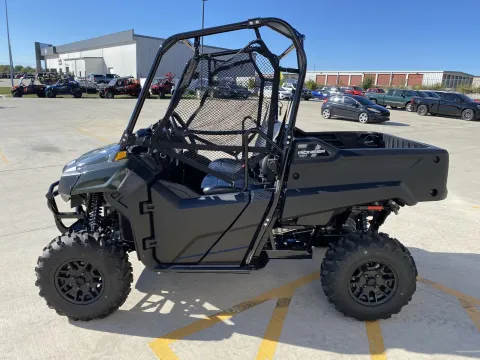 More photos of 2026 HONDA Pioneer 700 Deluxe at Dell's Honda Powerhouse, MO