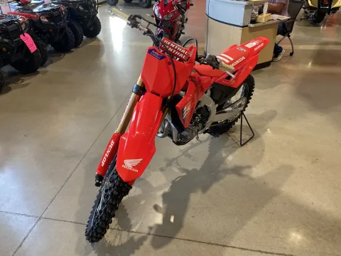 More photos of 2026 HONDA CRF250RWE at Dell's Honda Powerhouse, MO