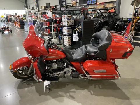 More photos of 2004 Harley-Davidson Electra Glide Ultra Classic Shrine at Dell's Powersports, MO