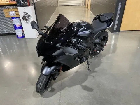 More photos of 2025 Kawasaki Ninja ZX-10R at Dell's Powersports, MO