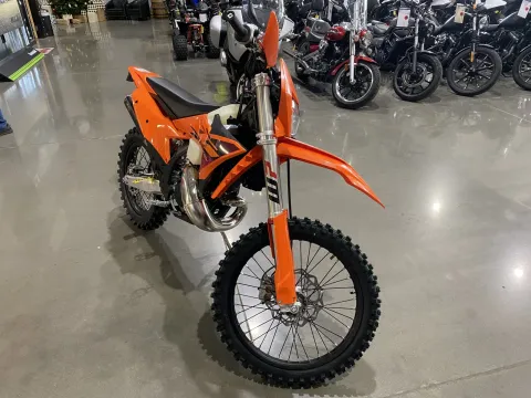 Photos of 2026 KTM XC 150 W for sale in Grain Valley, MO at Dell's Powersports