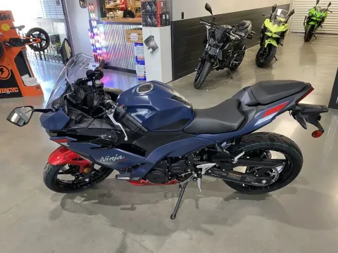 More photos of 2026 Kawasaki Ninja 500 SE ABS at Dell's Powersports, MO