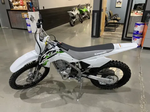 More photos of 2026 Kawasaki KLX 140R F at Dell's Powersports, MO