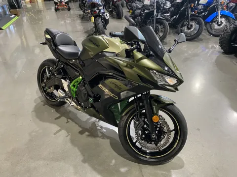 Photos of 2024 Kawasaki Ninja 650 for sale in Grain Valley, MO at Dell's Powersports