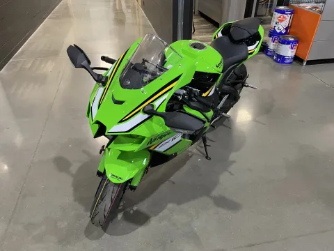 More photos of 2025 Kawasaki Ninja ZX-10R KRT Edition at Dell's Powersports, MO