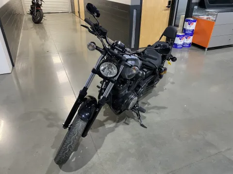 More photos of 2018 Yamaha Bolt R-Spec at Dell's Powersports, MO