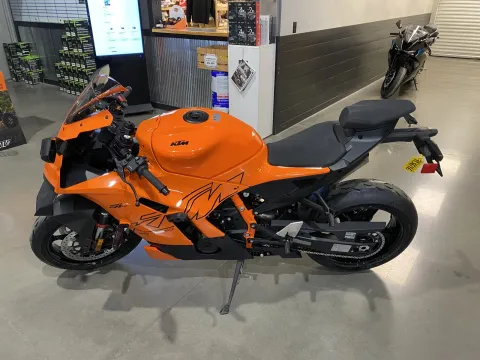 More photos of 2026 KTM 990 RC R at Dell's Powersports, MO