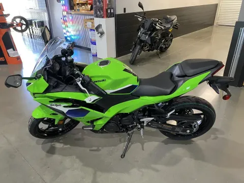 More photos of 2026 Kawasaki Ninja 500 SE ABS at Dell's Powersports, MO