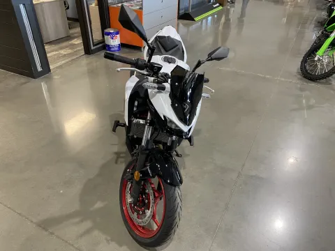 Another view of 2026 Kawasaki Z500 SE ABS for sale in Grain Valley, MO at Dell's Powersports