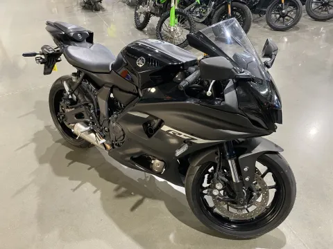 Photos of 2024 Yamaha YZF R7 for sale in Grain Valley, MO at Dell's Powersports