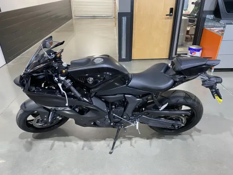 More photos of 2024 Yamaha YZF R7 at Dell's Powersports, MO