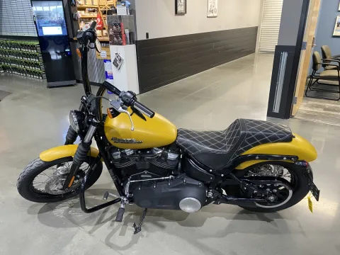 More photos of 2019 Harley-Davidson Softail Street Bob at Dell's Powersports, MO