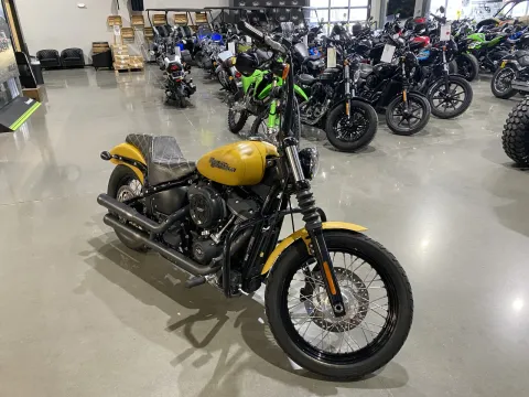 Photos of 2019 Harley-Davidson Softail Street Bob for sale in Grain Valley, MO at Dell's Powersports