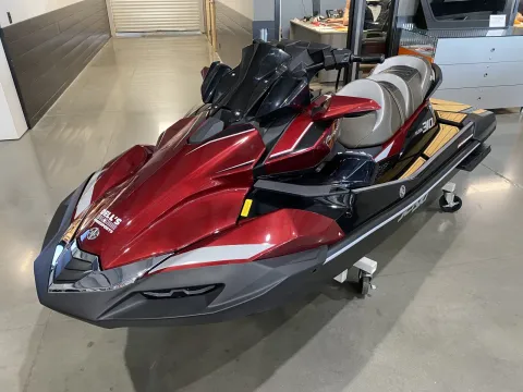 More photos of 2026 Kawasaki Jet Ski Ultra 310 LX at Dell's Powersports, MO