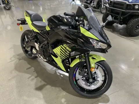 Photos of 2026 Kawasaki Ninja 650 ABS for sale in Grain Valley, MO at Dell's Powersports