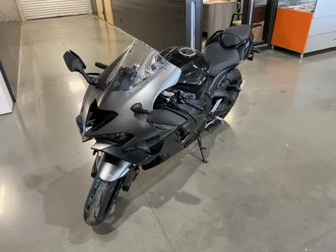 More photos of 2026 Kawasaki Ninja ZX-10R ABS at Dell's Powersports, MO