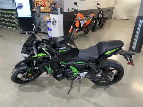 More photos of 2025 Kawasaki Z650 ABS at Dell's Powersports, MO