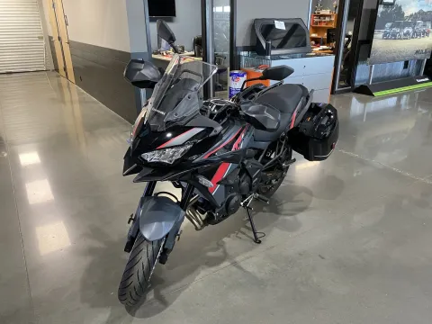 More photos of 2024 Kawasaki Versys 650 LT at Dell's Powersports, MO