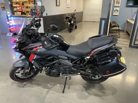 More photos of 2024 Kawasaki Versys 650 LT at Dell's Powersports, MO
