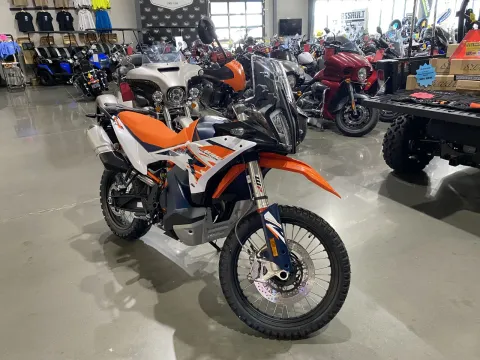 Photos of 2025 KTM Adventure 890 R for sale in Grain Valley, MO at Dell's Powersports