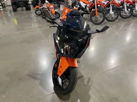 Another view of 2024 KTM RC 390 for sale in Grain Valley, MO at Dell's Powersports