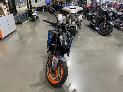 Another view of 2025 KTM Duke 390 for sale in Grain Valley, MO at Dell's Powersports