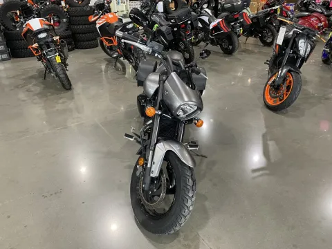Another view of 2016 Suzuki Boulevard M50 for sale in Grain Valley, MO at Dell's Powersports