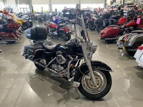 Photos of 1999 Harley-Davidson Road King Classic for sale in Grain Valley, MO at Dell's Powersports
