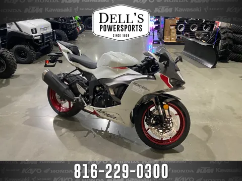 White 2025 Kawasaki Ninja ZX-6R for sale in Grain Valley, MO