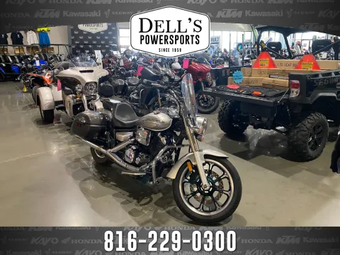 Silver 2009 Yamaha V Star 950 for sale in Grain Valley, MO