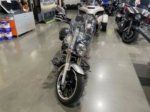 Another view of 2009 Yamaha V Star 950 for sale in Grain Valley, MO at Dell's Powersports