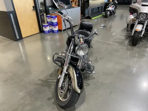 Another view of 2005 Yamaha V Star 1100 for sale in Grain Valley, MO at Dell's Powersports