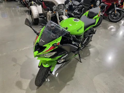 More photos of 2023 Kawasaki Ninja ZX-6R at Dell's Powersports, MO