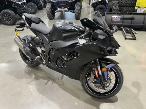 Photos of 2025 Kawasaki Ninja ZX-10R for sale in Grain Valley, MO at Dell's Powersports