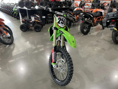 Another view of 2024 Kawasaki KX 450 for sale in Grain Valley, MO at Dell's Powersports