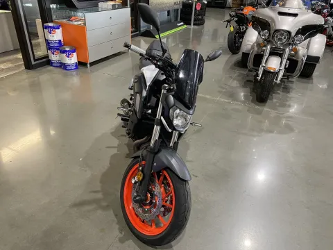 Another view of 2019 Yamaha MT 07 for sale in Grain Valley, MO at Dell's Powersports