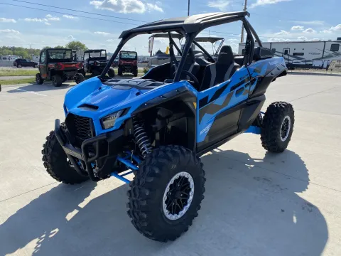 More photos of 2026 Kawasaki Teryx KRX 1000 eS at Dell's Powersports, MO