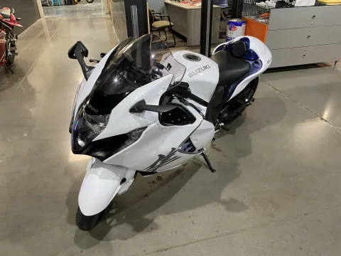 More photos of 2022 Suzuki Hayabusa 1340 at Dell's Powersports, MO