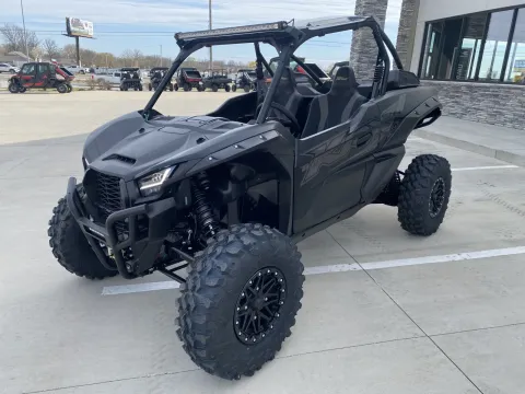 More photos of 2025 Kawasaki Teryx KRX 1000 Blackout Edition at Dell's Powersports, MO