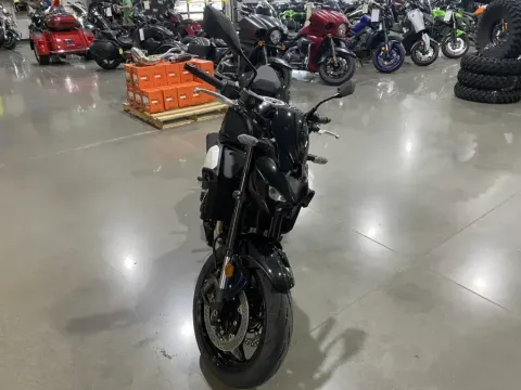 Another view of 2025 Kawasaki Z900 ABS for sale in Grain Valley, MO at Dell's Powersports