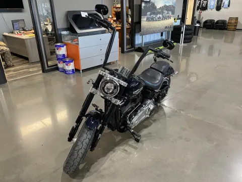 More photos of 2020 Harley-Davidson Softail Sport Glide at Dell's Powersports, MO