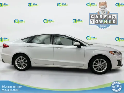 More photos of 2019 Ford Fusion SE at Drive Appeal Bloomington, MN