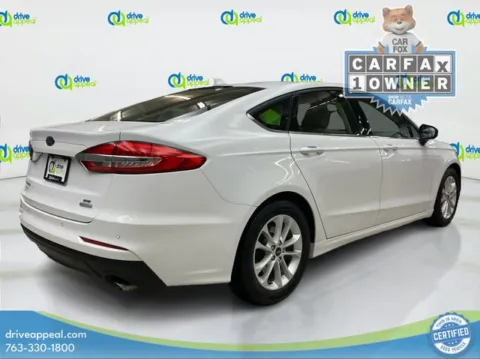 More photos of 2019 Ford Fusion SE at Drive Appeal Bloomington, MN